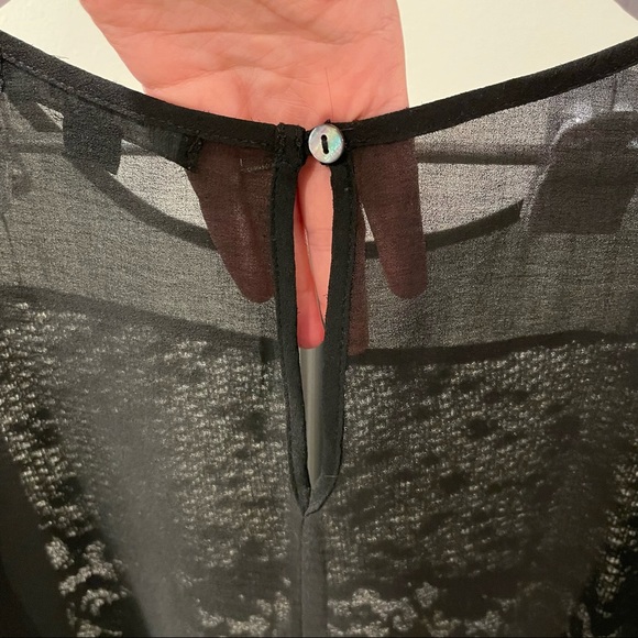 Black blouse with mixed lace front - Picture 7 of 7